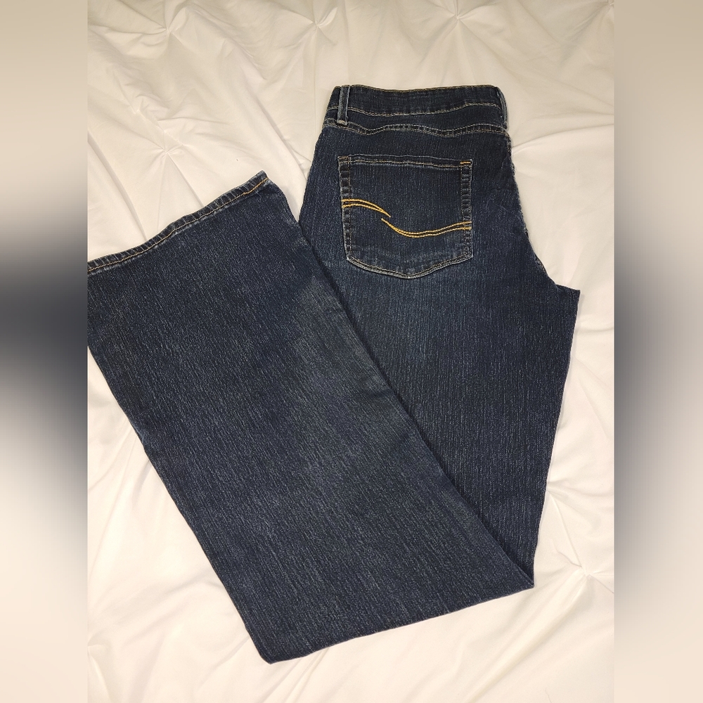 Signature by Levi Strauss & CO || Modern Boot Cut Jeans || Size 14M